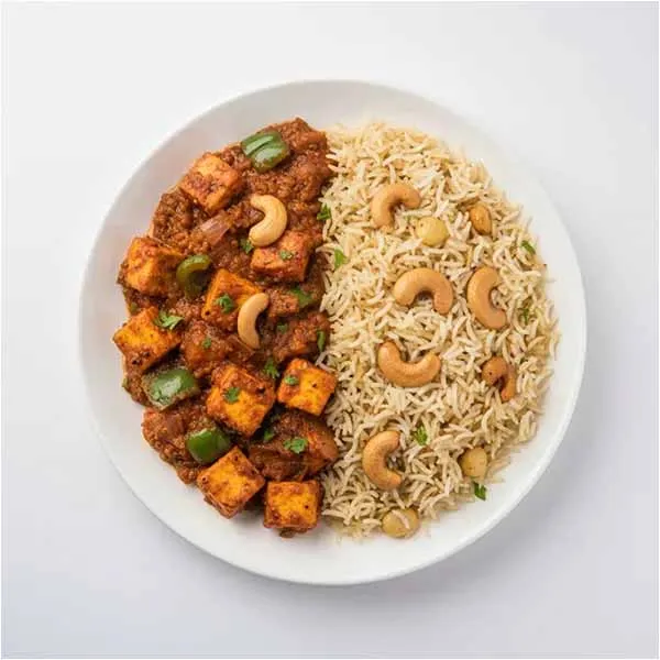 Shimla Mirch & Paneer Tawa Masala with Kaju Phool Makhana Pulao(V)